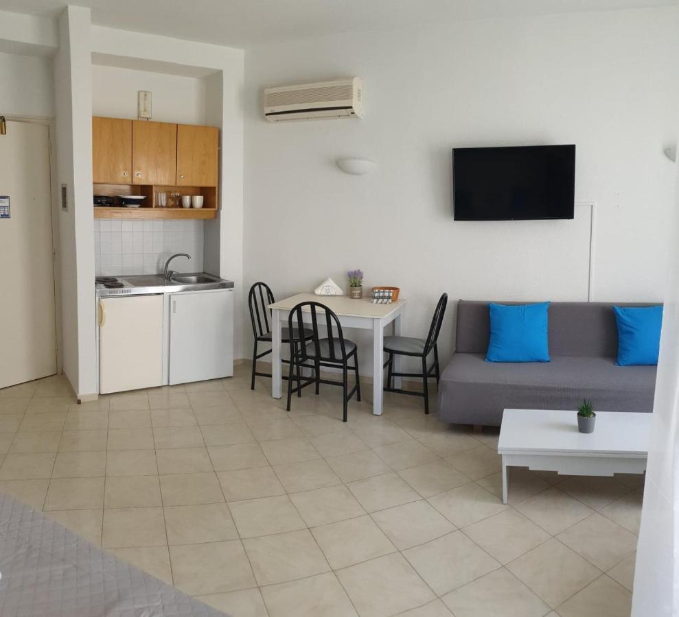 Blue Eyes Apartments Ixia  Extérieur photo